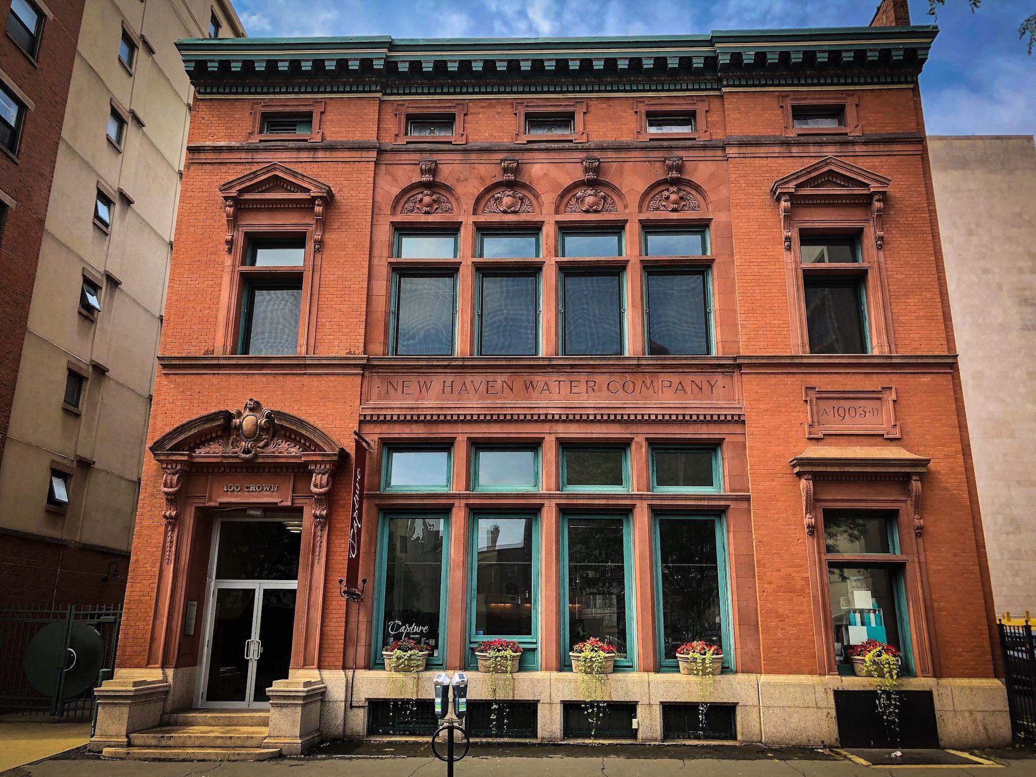 100 Crown Street