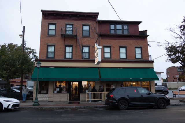 Frank Pepe Pizzeria Napoletana 
